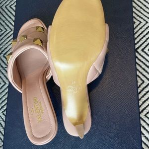 Valentino Rockstar quilted slide mules in tan